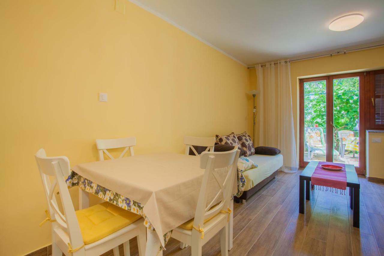 Apartment Dunja Cres Exteriör bild
